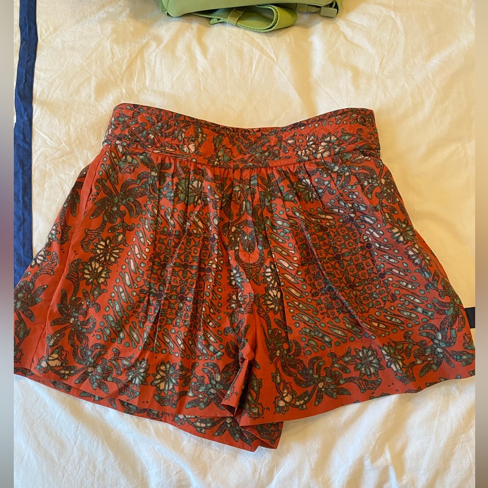 Ulla Johnson Red Paisley Printed High-Waist Shorts